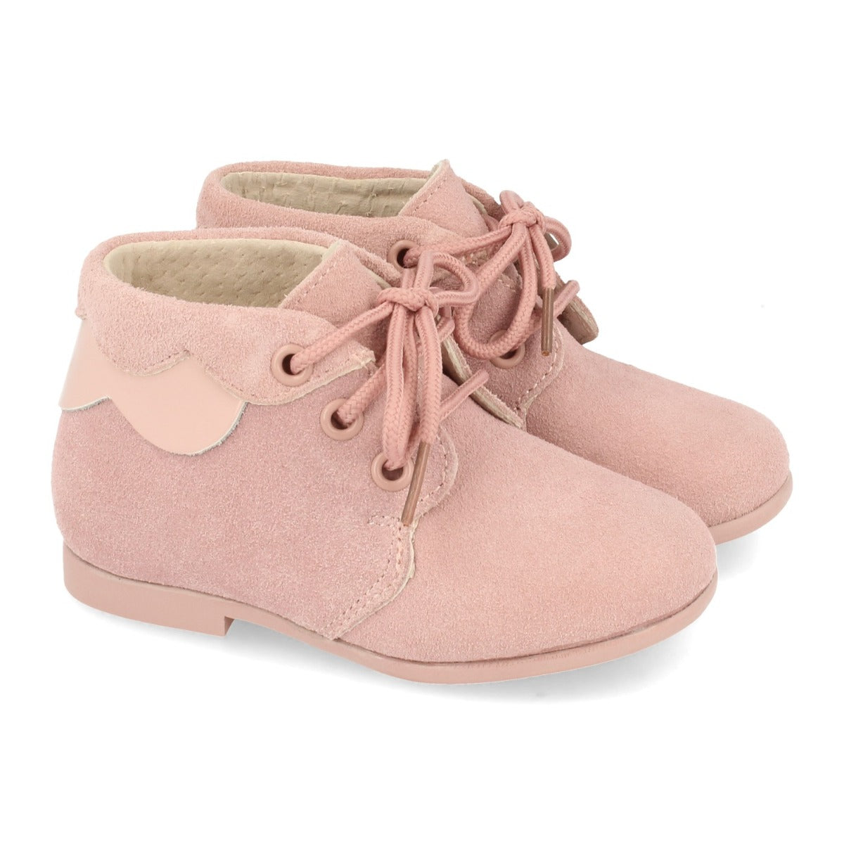 Girl's Flat Shoe with Leather and Laces